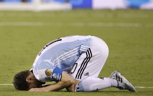 Adidas có thể khiến Messi thay đổi ý định từ giã đội tuyển Argentina