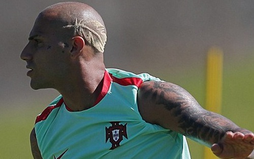 Quaresma khoe tóc mới CỰC DỊ trước trận Chung kết EURO 2016