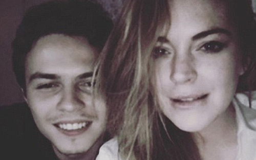 Cảnh sát phải can thiệp khi Lindsay Lohan 'gặp nguy hiểm' với phi công trẻ