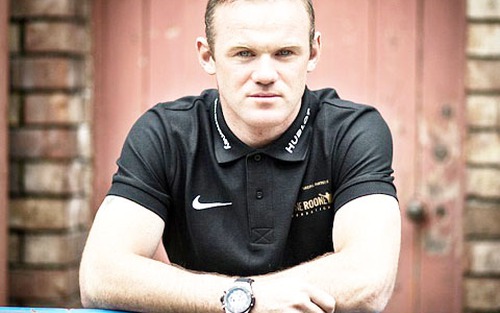 Wayne Rooney đã nói gì về Mourinho, Ibra, và Pogba?