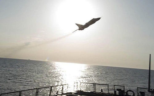 Nga bật mí chuyện Su-24 làm 'mù' tàu chiến Mỹ và 'áo giáp tàng hình'