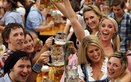 Lễ hội bia Oktoberfest, Đức: Vừa uống bia, vừa phập phồng lo khủng bố