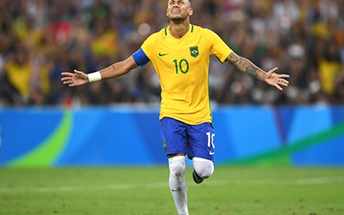 Sau bao cay đắng, Neymar đã được đền đáp
