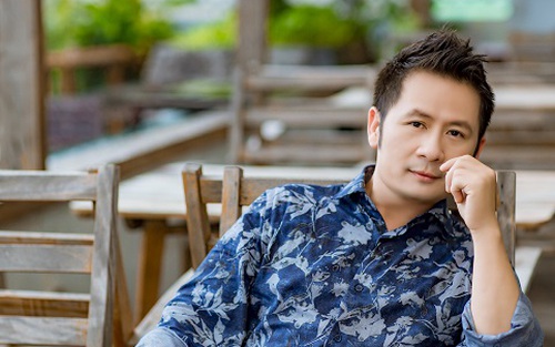 Nghe Bằng Kiều đệm guitar cho Thanh Hà hát 'Anh cứ đi đi'