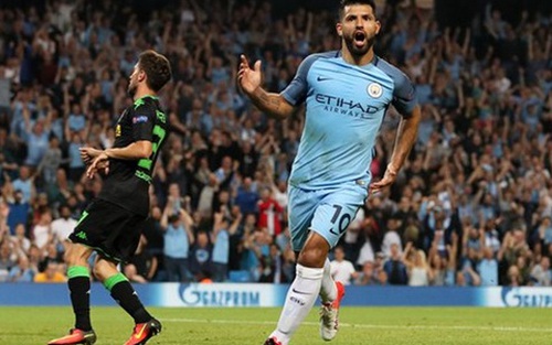 Đội hình tiêu biểu lượt đầu vòng bảng Champions League: Messi, Aguero che mờ tất cả