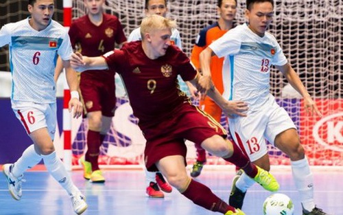 Việt Nam 0-7 Nga: 'Gấu Nga' quá mạnh!
