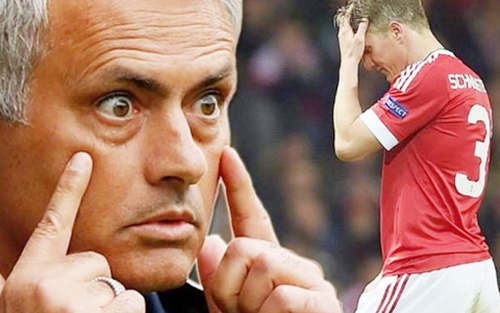 'Schweinsteiger đang bị Mourinho đối xử quá tệ bạc'