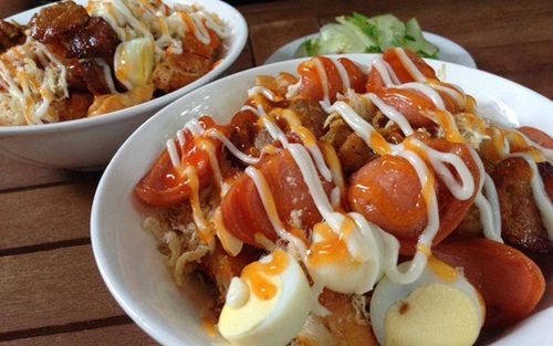 Ăn bánh mỳ đủ loại ngon nhất Hà Nội ở đâu?