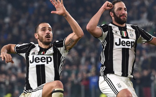 Juventus 2-1 Napoli: Higuain ‘90 triệu’ khẳng định giá trị nhưng Juve rất 'nhớ'... Pogba