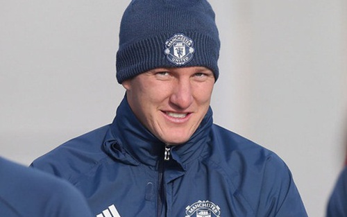 Mourinho tiết lộ lí do gọi Schweinsteiger trở lại đội 1 Man United