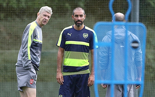 Robert Pires: 'Tôi muốn làm Giám đốc thể thao của Arsenal'