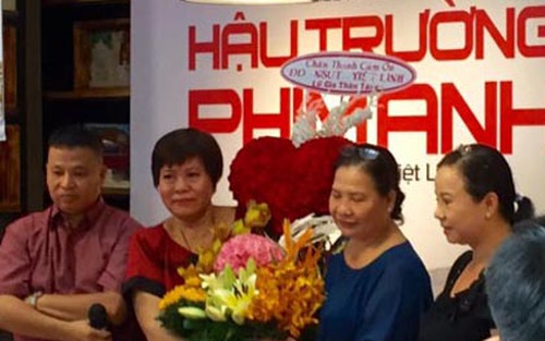 'Hậu trường phim ảnh' và nghĩa tình sau trang sách của Lữ Đắc Long