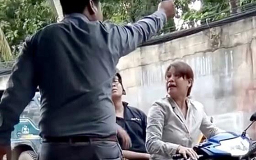 VIDEO: Công an chính thức điều tra vụ giám đốc dùng súng ngắn đe dọa phụ nữ