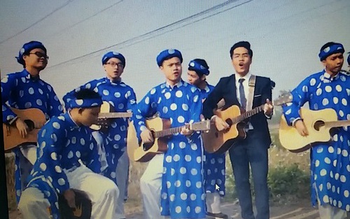 'Sốt' với bản cover 'Ông bà anh' cho đám cưới của một chú rể