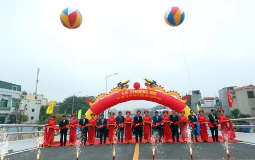 Hà Nội thông xe cầu vượt Ô Đông Mác-Nguyễn Khoái sau 7 tháng thi công