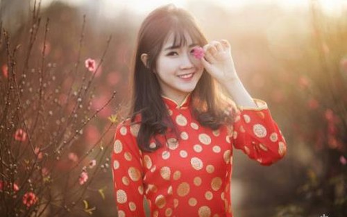 Hot girl Kiều Trinh 'cảm thấy vinh dự' khi góp mặt trong bộ ảnh của Reuters