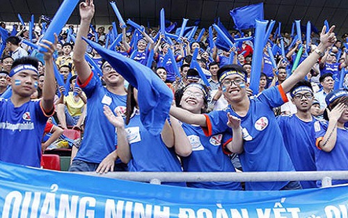 CĐV Than Quảng Ninh quyết không thua Hải Phòng ở độ 'máu lửa'