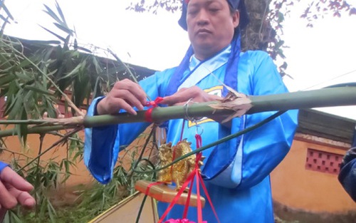 Tái hiện nghi lễ dựng cây nêu ngày Tết tại Đại Nội Huế