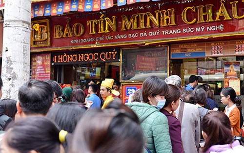 Ngày vía Thần Tài: Mua vàng vì ý nghĩa tâm linh hay chỉ hùa theo đám đông?