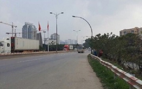 Bắt khẩn cấp 5 đối tượng cưỡng đoạt tài sản ở khu vực cầu Thăng Long