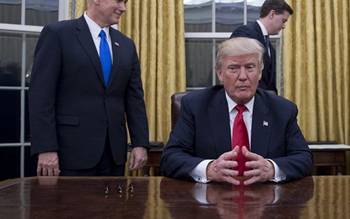 Ông Trump bình luận gì về thông tin 'tàu chiến Nga được nhìn thấy gần Mỹ'?