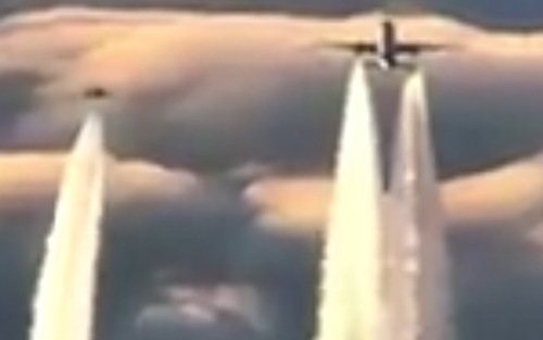 VIDEO: Nghẹt thở cảnh không quân Đức chặn máy bay Boeing chở 330 khách