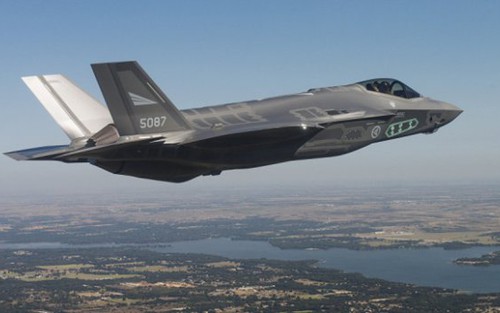 Lockheed Martin sẽ hạ giá siêu chiến đấu cơ F-35