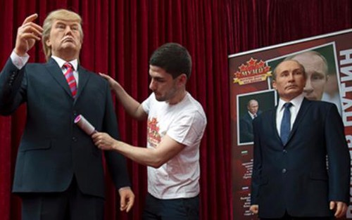 Vì sao Bulgaria dựng tượng sáp ông Trump và Putin?