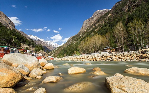 Sông băng Gangotri tan chảy ảnh hưởng đến bản sắc Hindu và đời sống người dân Ấn Độ