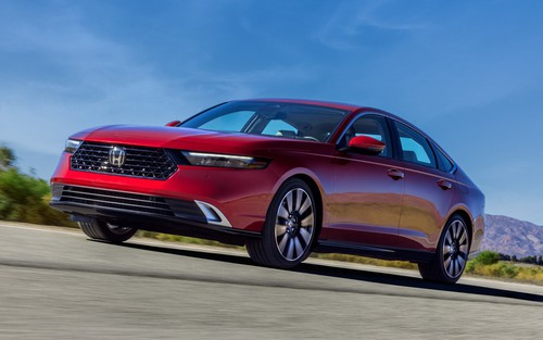 Honda Accord đời mới chính thức chào sân: Thêm bản sao của Civic