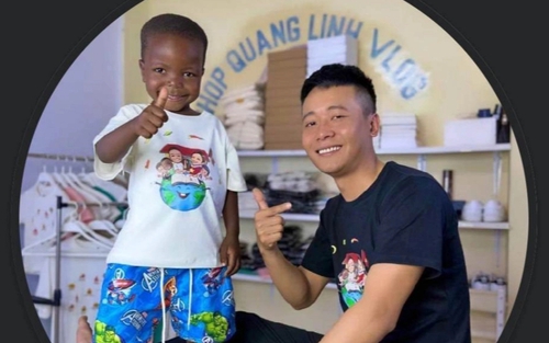 Quang Linh Vlogs và Thùy Tiên thay avatar khiến fan gọi tên đám cưới