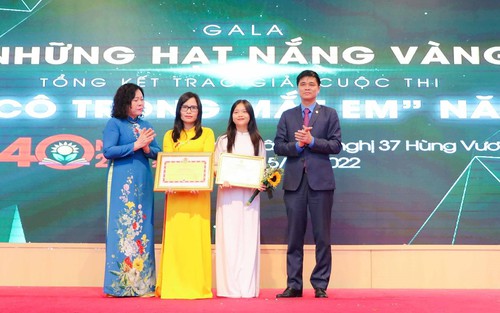 30 tác phẩm xuất sắc đoạt giải cuộc thi 'Thầy cô trong mắt em' năm 2022