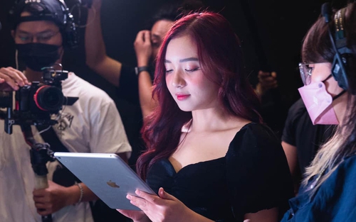 MC Phương Thảo vắng mặt trong phần còn lại của vòng bảng APL 2022
