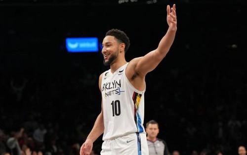 Liên tục tỏa sáng, Ben Simmons khiến NHM "ngã ngửa" vì phong độ tốt tới không tưởng