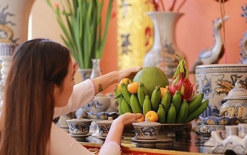Văn khấn mùng 1 tháng 11 Âm lịch theo Văn khấn cổ truyền Việt Nam