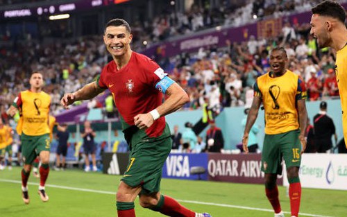 Điểm nhấn Bồ Đào Nha 3-2 Ghana: Ronaldo đi vào lịch sử