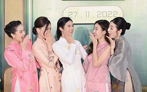 Đỗ Mỹ Linh, Phương Nga góp mặt trong lễ ăn hỏi Hoa hậu Ngọc Hân: Khung ảnh toàn mỹ nhân viên mãn là đây! 