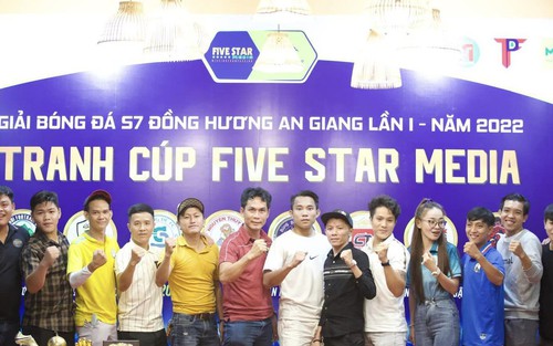 Sôi nổi giải bóng đá 7 người An Giang 2022