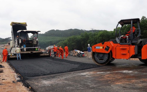 Chuẩn bị khởi công nhiều dự án giao thông lớn trong tháng 12