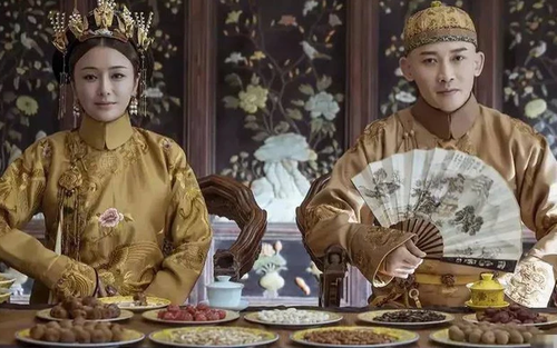 Một ngày của Hoàng đế triều Thanh trôi qua như thế nào?