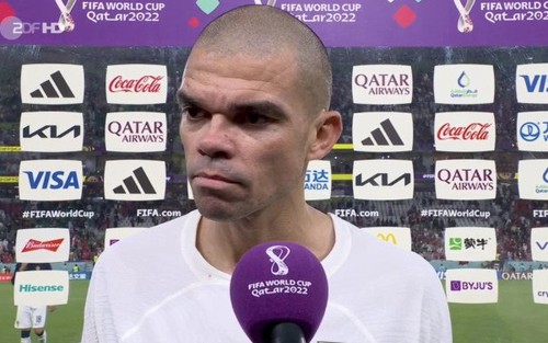 Fernandes và Pepe đối mặt án phạt vì chỉ trích trọng tài