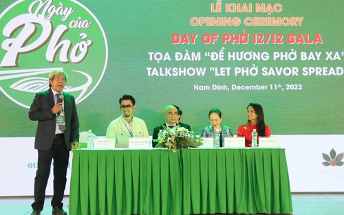 "Thế nào là phở thật?"