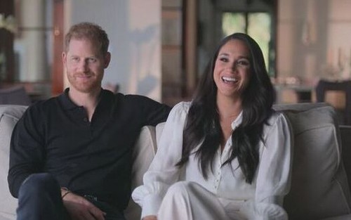Video: Nhà Meghan lại tung trailer ‘bùng nổ’ rào trước phần sau, đưa ra tuyên bố gây sốc, thậm chí còn nhắc đến anh trai ‘để xem anh có trầm trồ’