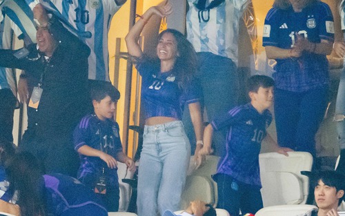 Vợ con Messi ăn mừng phấn khích khi Argentina vô địch World Cup 2022