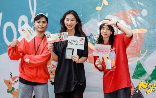 Những cái ôm, âm nhạc và sự chữa lành: Show chào Giáng sinh “chạm tim” của sinh viên truyền thông HUTECH