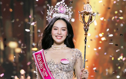 Cận cảnh nhan sắc rạng rỡ của Hoa hậu Việt Nam 2022 Huỳnh Thị Thanh Thủy