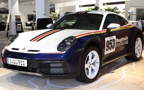 Porsche 911 off-road chốt giá 15,3 tỷ đồng ở Việt Nam: Xe thể thao cho người thích phượt miền núi