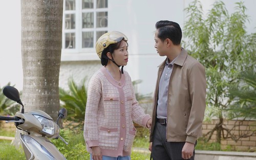 'Dưới bóng cây hạnh phúc': Kim Oanh, Mạnh Hưng áp lực, NSƯT Bùi Như Lai tái xuất sau 15 năm