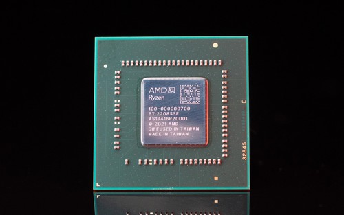 AMD ra mắt dòng CPU Ryzen 7020 cho thiết bị di động, thời lượng pin kéo dài tới 12 tiếng