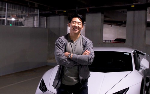 Chàng trai Youtuber 25 tuổi từng bỏ ngang đại học để làm partime: Từ tương lai mơ hồ đến thu nhập hơn 90 tỷ/năm